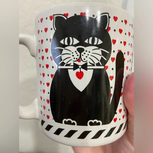 Kitty Cat Graphic Heart Mug Adorable Cat Lover Cup - Picture 4 of 5